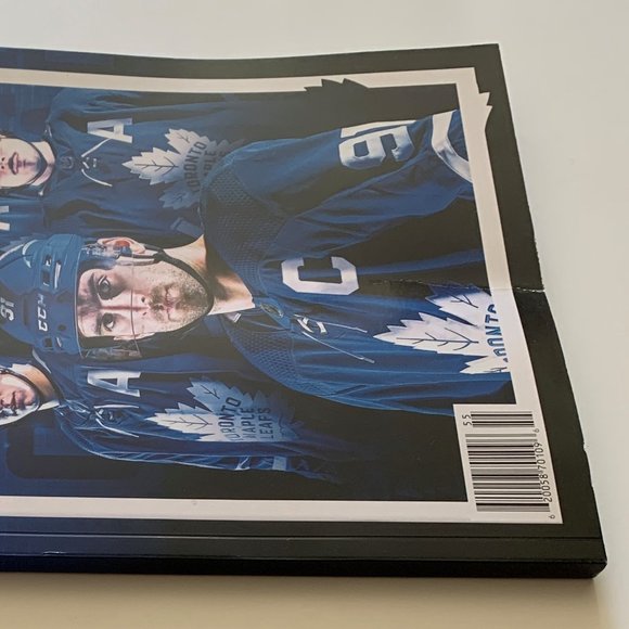 Toronto Maple Leafs 2019-2020 Official Yearbook Program - Picture 4 of 9